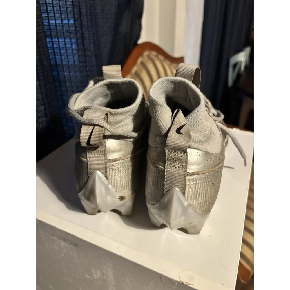 Nike product pair